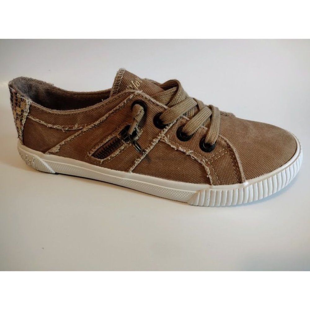 New Blowfish Malibu Tan Size 8 comfort memory foam Sneakers